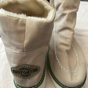 Women’s Avstcfs Sport Beige Boots